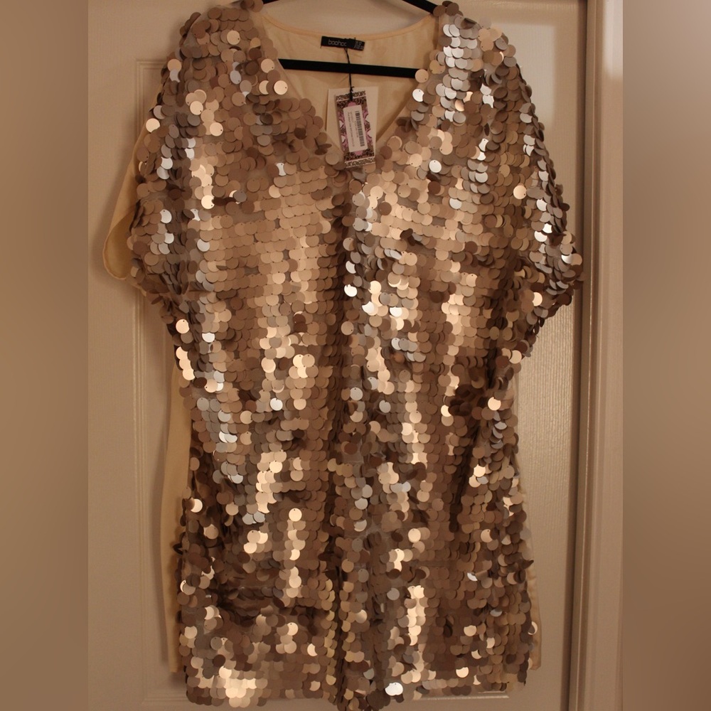 NWT Boohoo Gold sequin cocktail dress